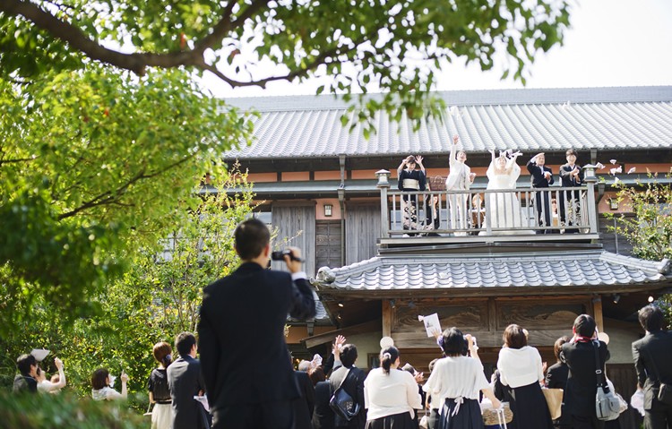 古き良き日本の結婚式が息づく場所へ