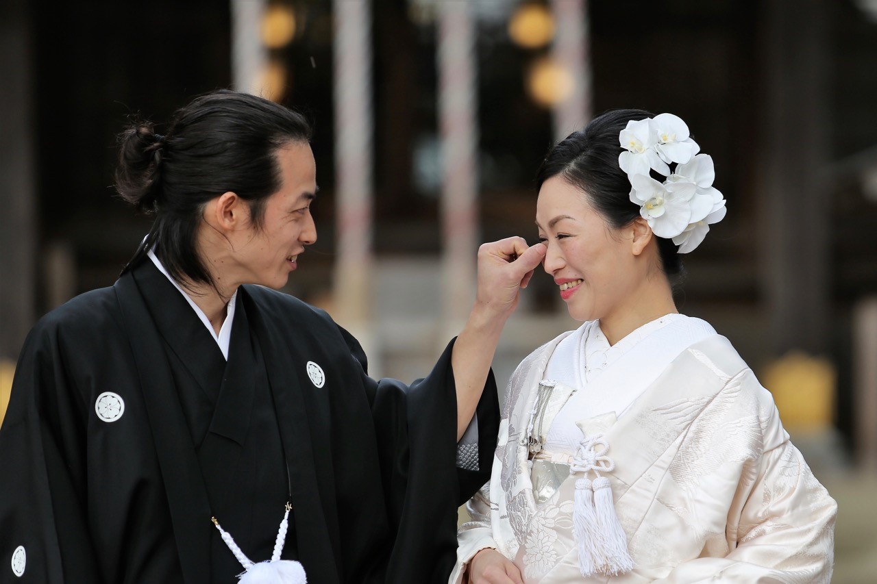 入籍から7年目、子供たちと一緒に神社挙式 日本の結婚式