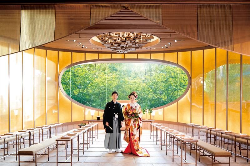 祝福の森の四季に見守られる庭園内神殿が人気ホテル椿山荘東京