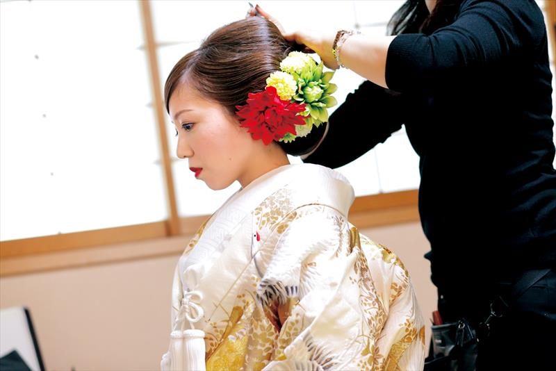 花嫁の和装snap お花を使った花嫁ヘア コレクション 日本の結婚式