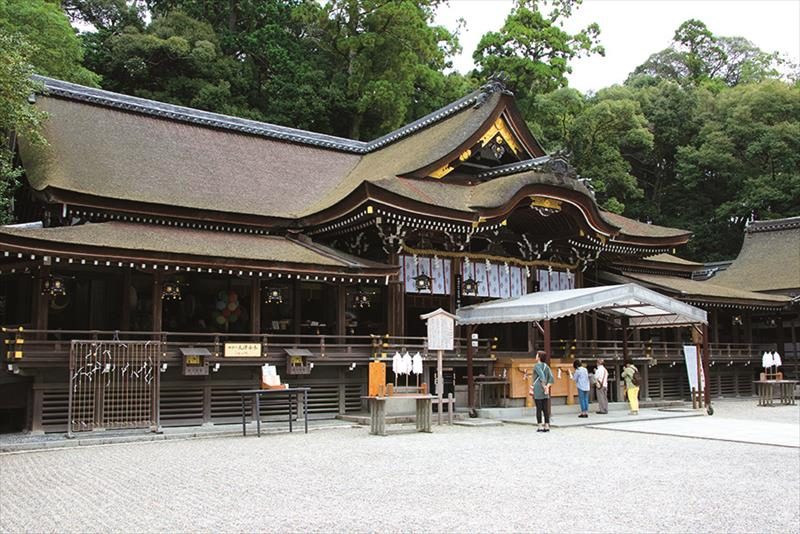 関西の神社仏閣で厳かで美しい和の結婚式