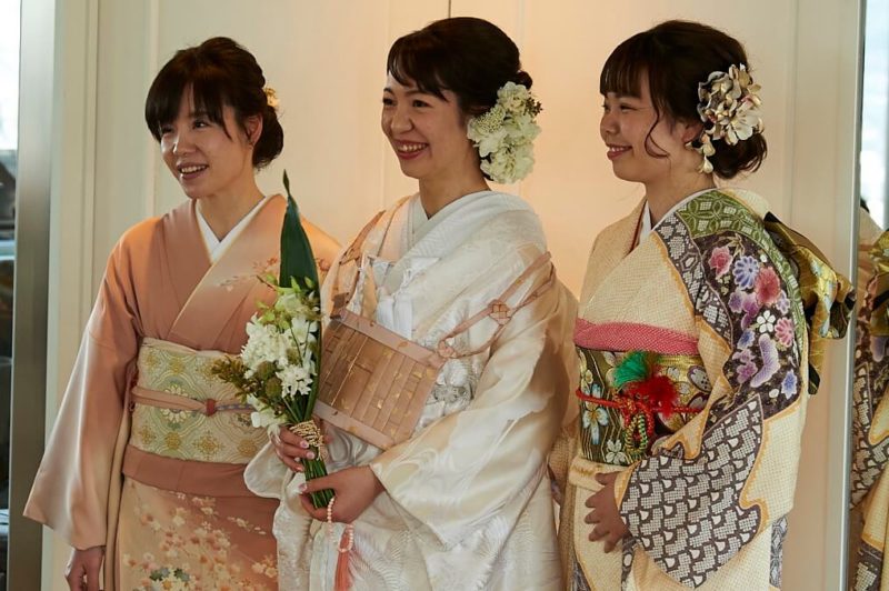 新郎の実家のお寺で 縁の大切さを胸に刻んだ仏前式 日本の結婚式