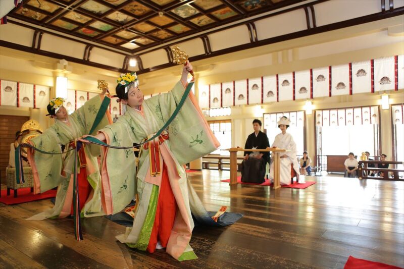 湊川神社 楠公会館　巫女舞（浦安）