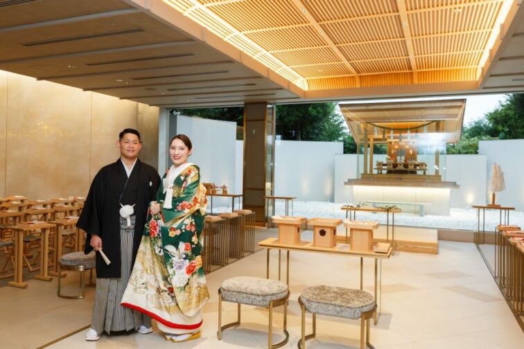 千坪もの庭園を臨む和モダン空間で <br>和装とドレスをまとう華やかな饗宴